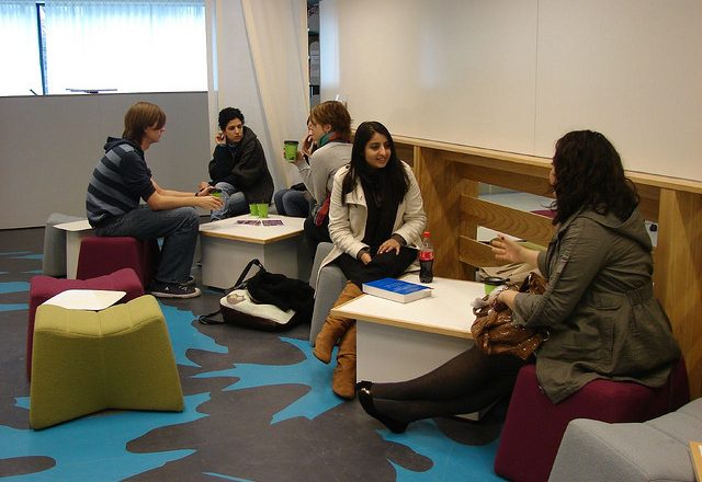 10 different type of people you will meet during Freshers’ Week