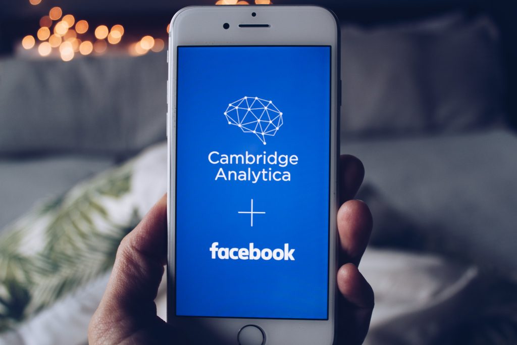 Cambridge Analytica and Facebook logos